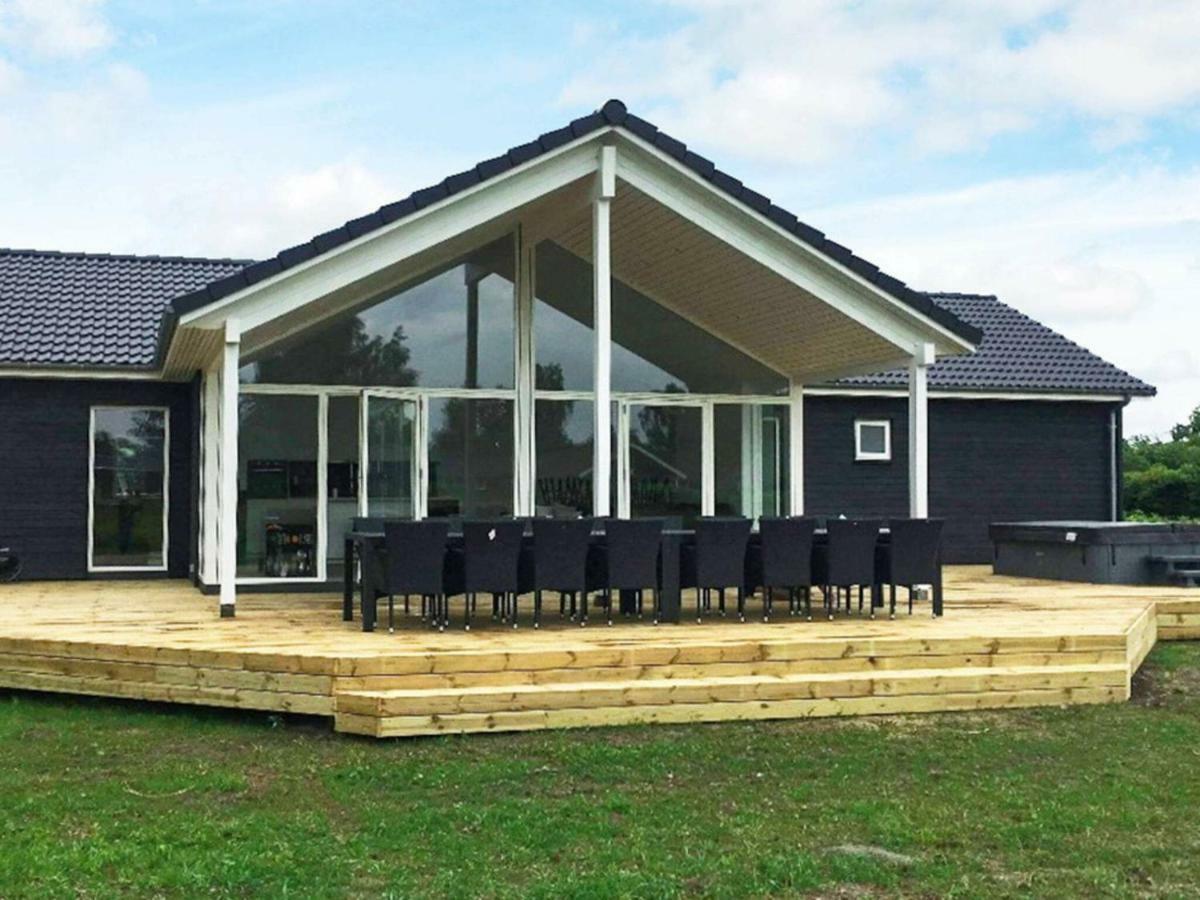 14 Person Holiday Home In V Ggerl Se Bøtø By Exterior foto